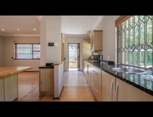 4 BEDROOM HOUSE FOR SALE IN KENRIDGE